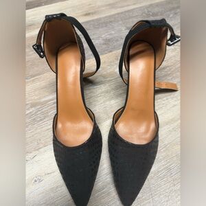 Unbranded Ankle Strap Almond Toe Solid Black Size EUR 41 Cuban Heel